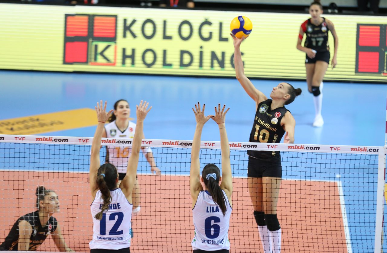 Lider VakıfBank, Sarıyer Belediyespor’a set vermedi